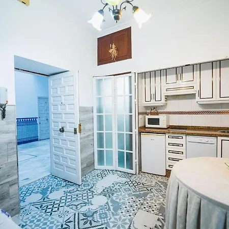 Appartement En El Barrio De San Lorenzo, Junto A La Basilica Del Gran Poder