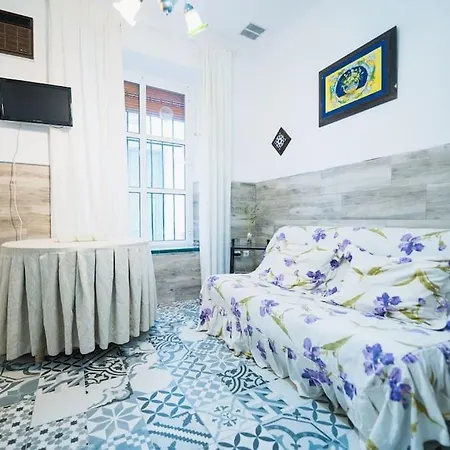 Appartement En El Barrio De San Lorenzo, Junto A La Basilica Del Gran Poder *